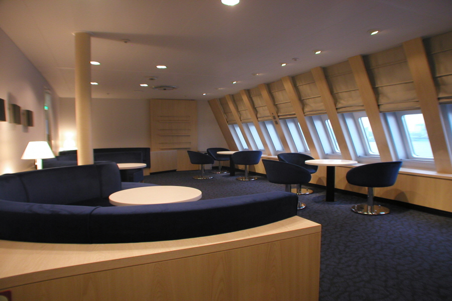 뉴카멜리아호 휴게실