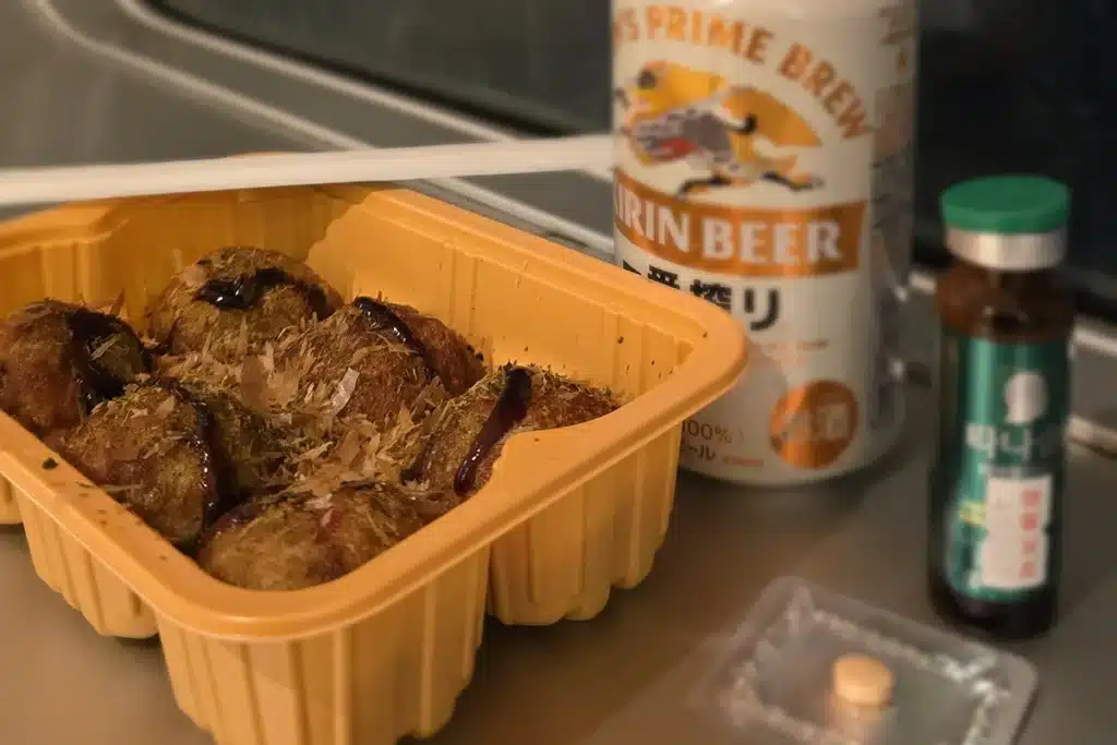 선내 식사와 함께 준비해둔 멀미약